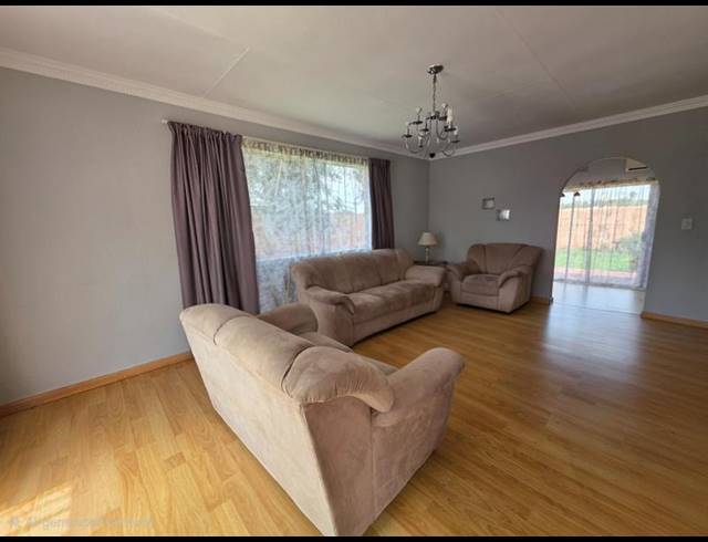 3 BEDROOM HOUSE FOR SALE IN ELSPARK